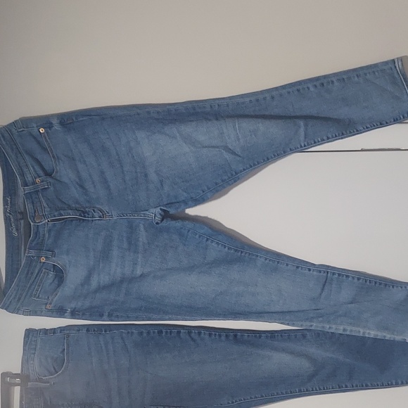 Universal Thread Jean Bundle - Picture 9 of 13